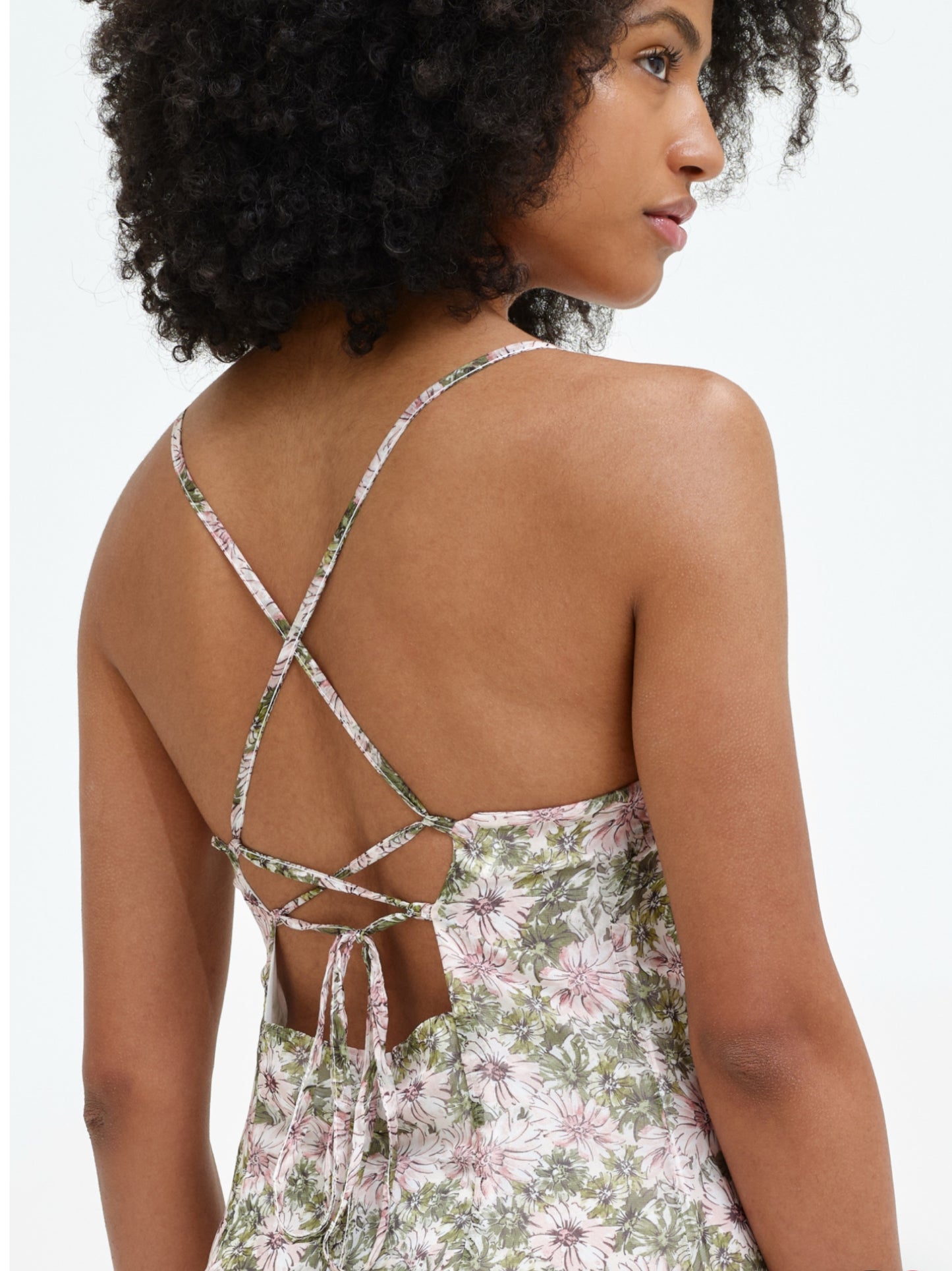 Vestido Flores Tirantes