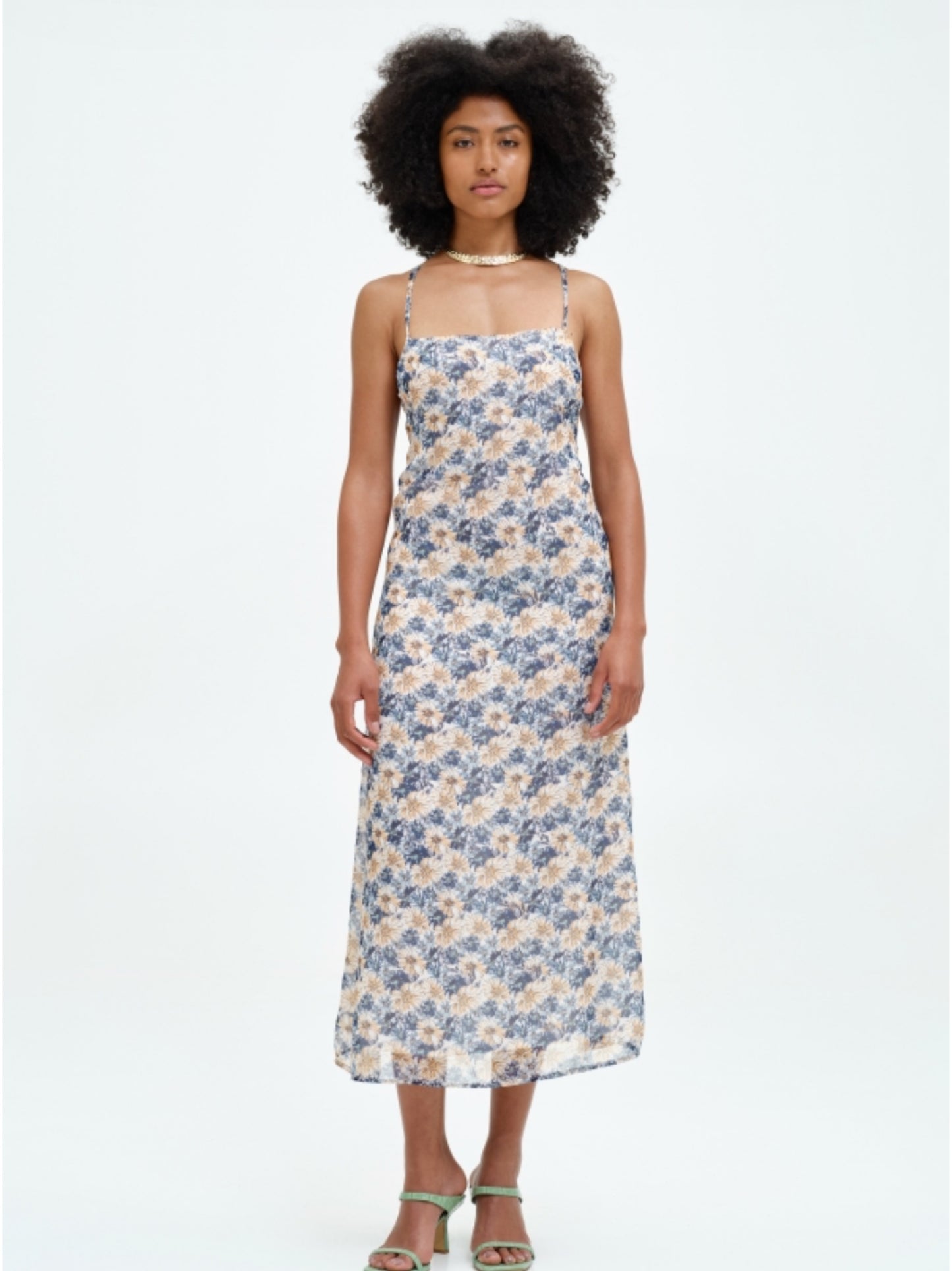 Vestido Flores Tirantes