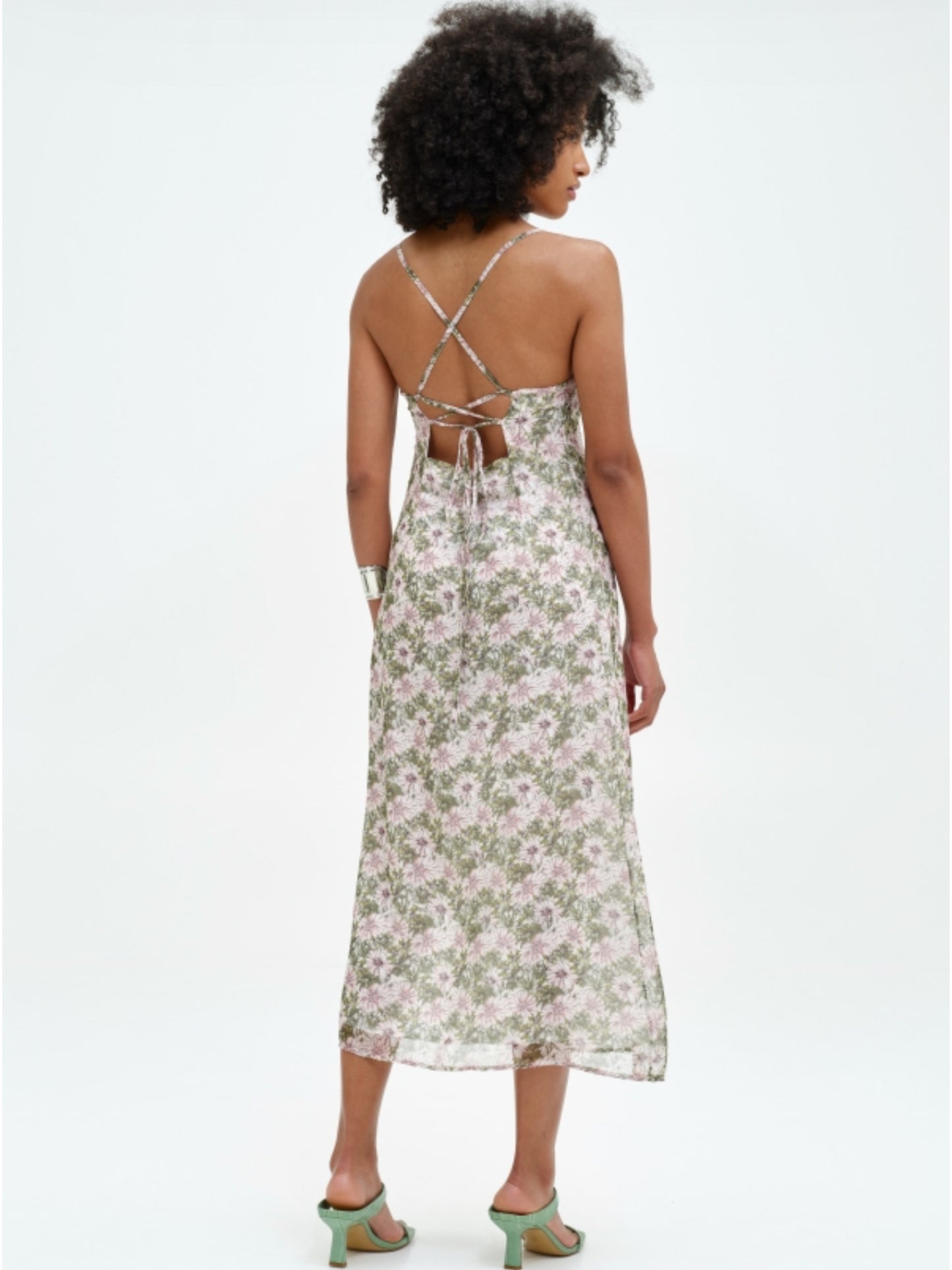 Vestido Flores Tirantes
