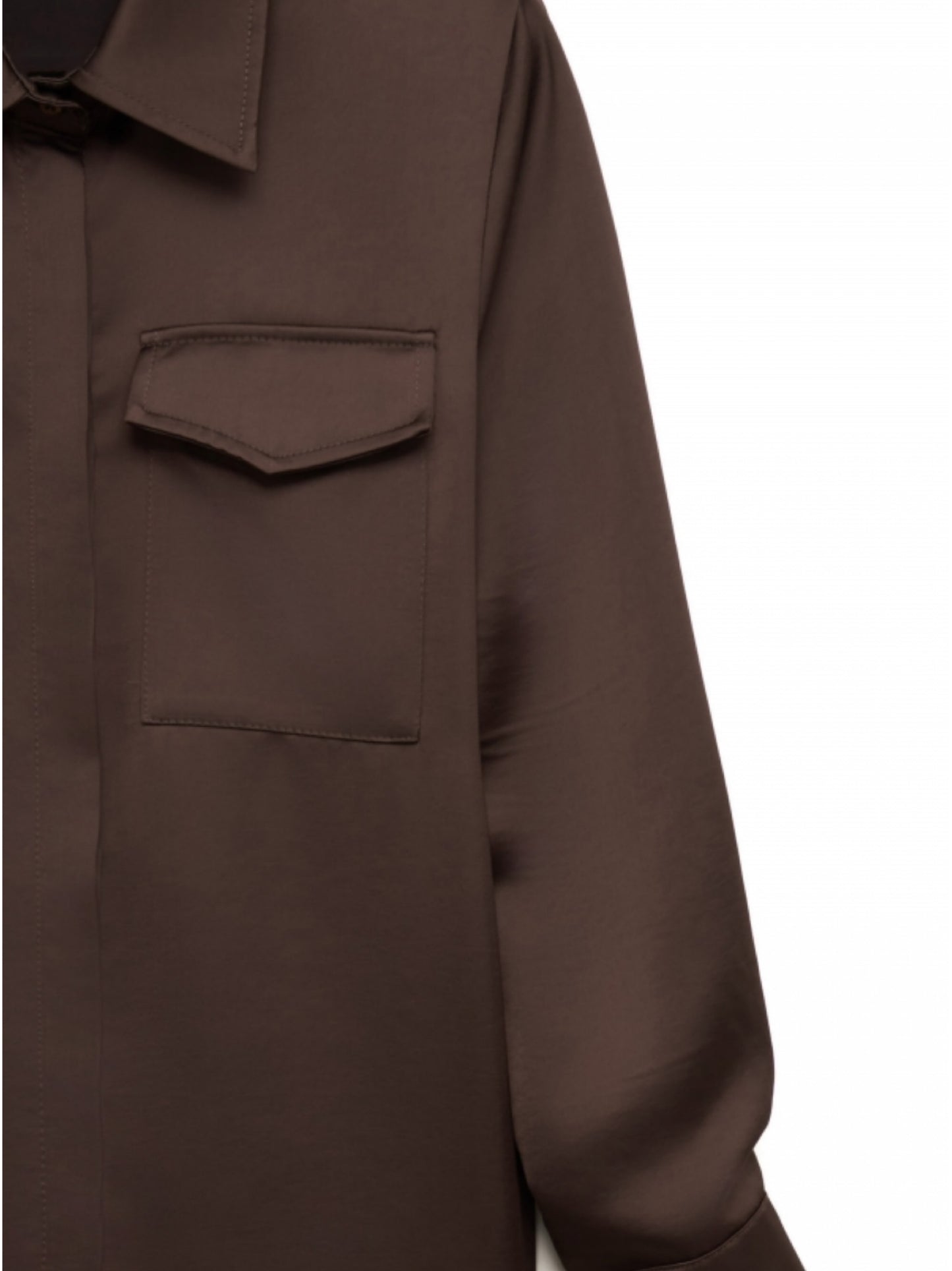 Camisa bolsillos fluida